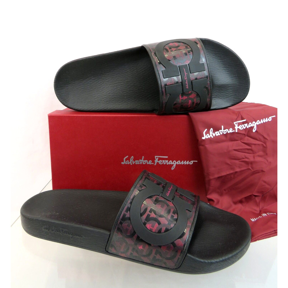 NIB FERRAGAMO GROOVE 16 ROUGE RED BLACK RUBBER GANCINI LOGO SANDALS SLIDES 13 M